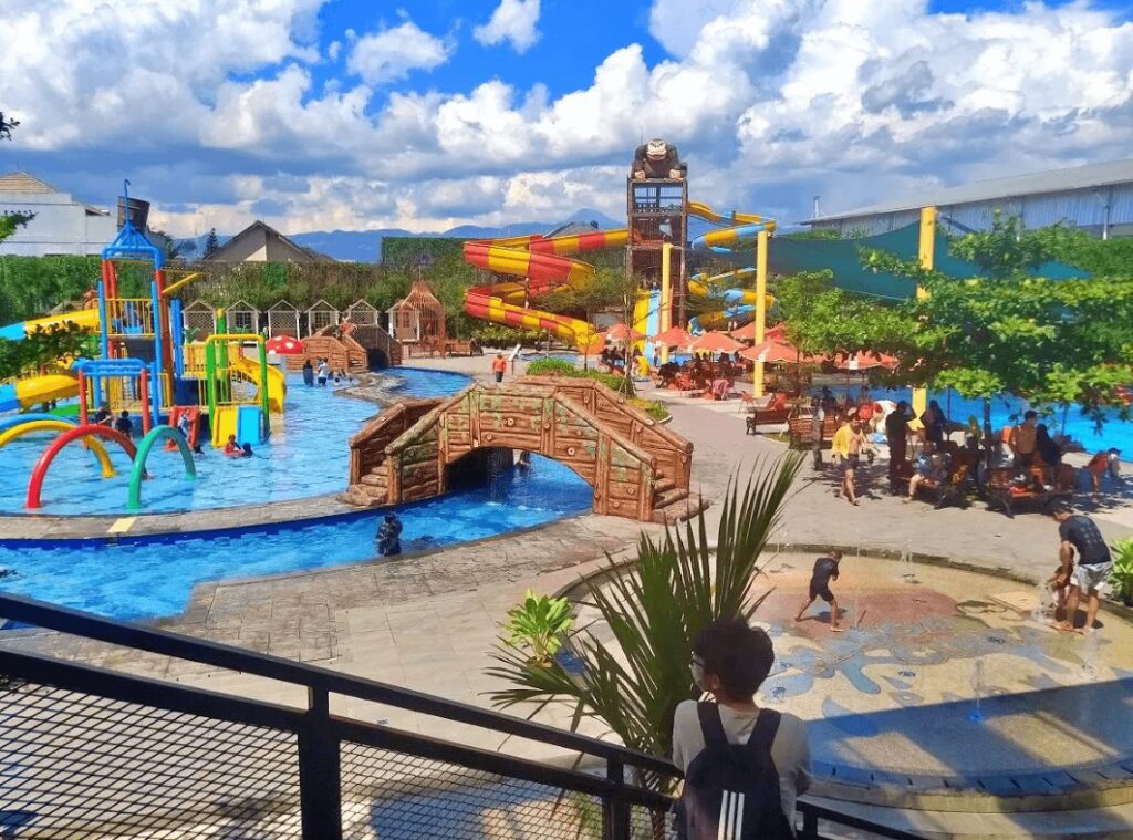 Waterboom di Bandung terbesar