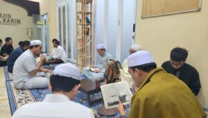 Kopiteras Buka di Masjid Baitul Karim Komplek Pusat Dakwah Hidayatullah (Foto: Mhd Zuhri Fadhlullah/ Nasional,news)