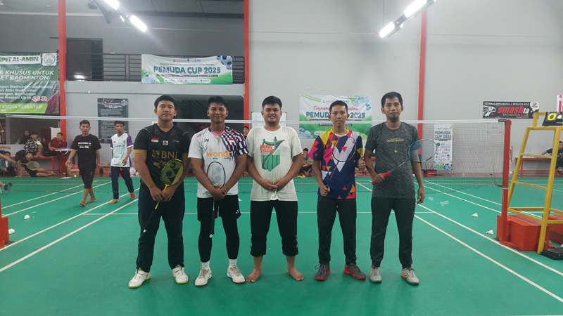 juara badminton
