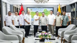 Gubernur Ahmad Luthfi menerima Pelaksana Tugas Direktur Jenderal Perkebunan Kementan RI, Abdul Roni Angkat (Foto: Dok. Dok Humas Pemprov Jateng)