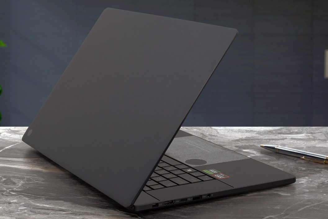 ASUS ProArt P16