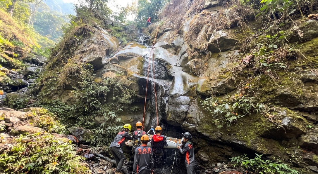 gladian jungle rescue sar hidayatullah jawa timur